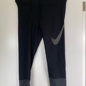 Nike Crop Highrise Dri-Fit Tights
